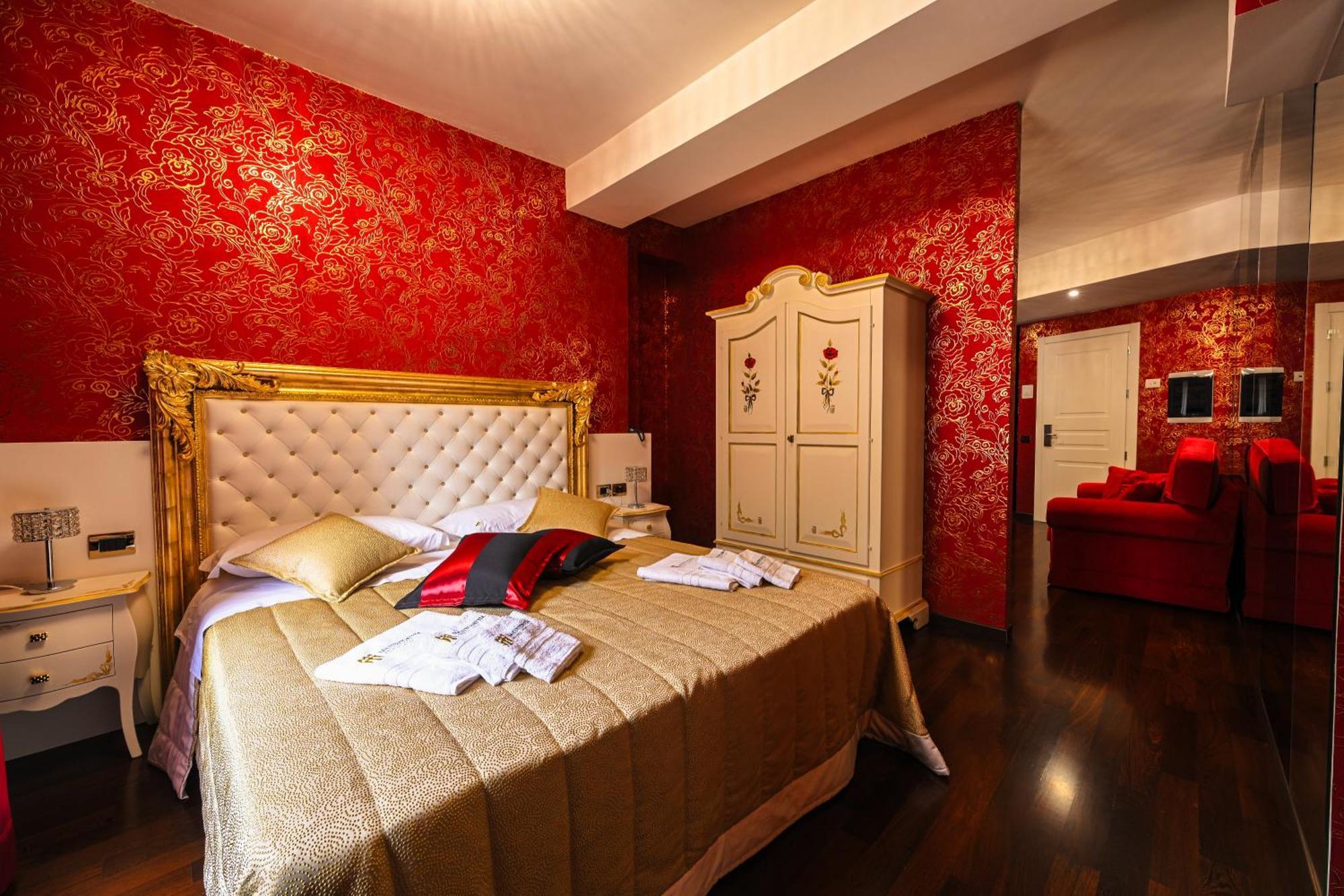 Hotel Mastrodattia Celano Bagian luar foto